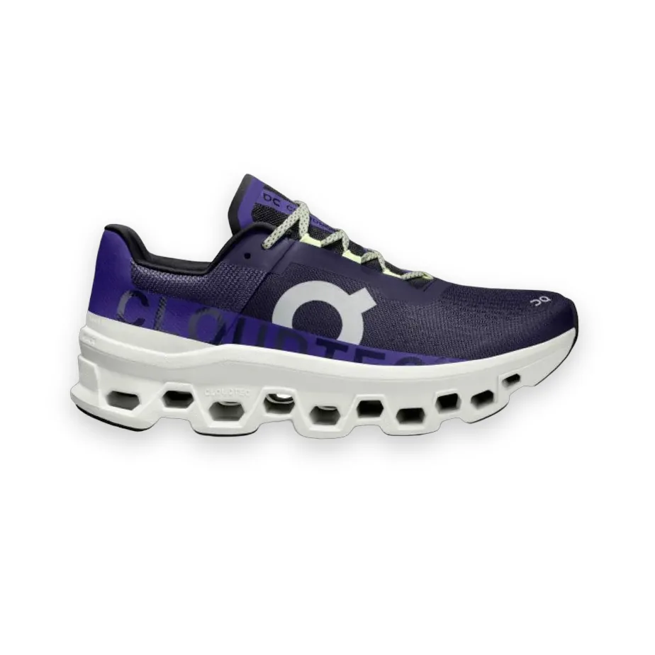 En los zapatos morados del monstruo de las nubes 1 1